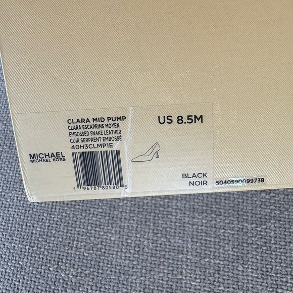 Michael Kors Mid Pump – Snake Embossed Leather – Size 8.5M brand new - Picture 4 of 16